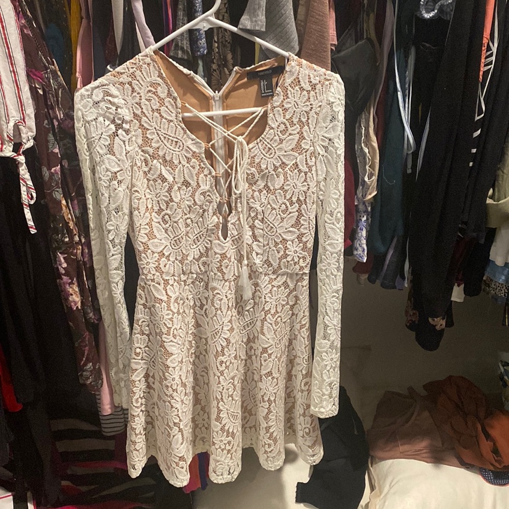 White lace dress